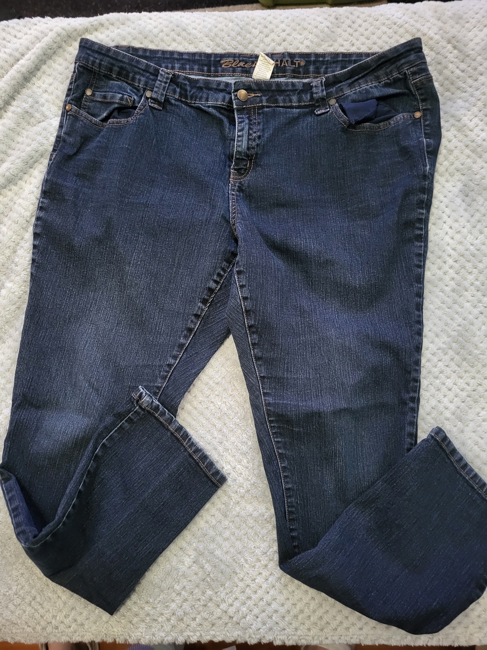 Blue Asphalt Women's Straight Leg Jeans in Dark Blue Wash Size 18